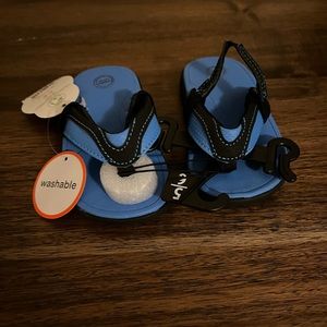 NWT- baby boy sandals size 5-6